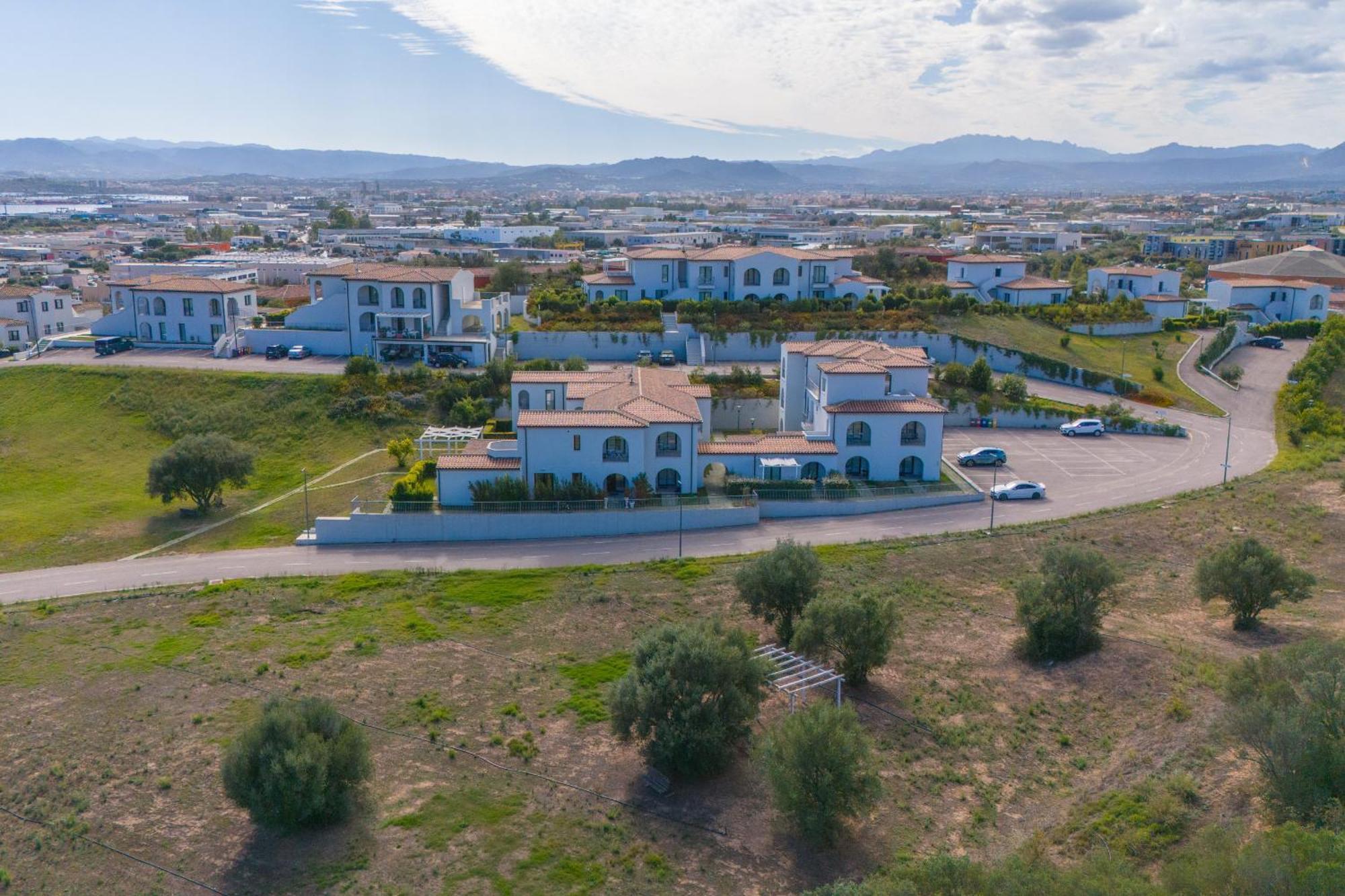 Brorent-la Maison Doree Olbia